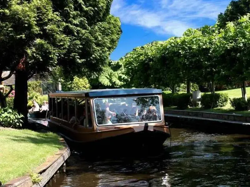 Privé boot (30 personen ) overdekt met Schipper